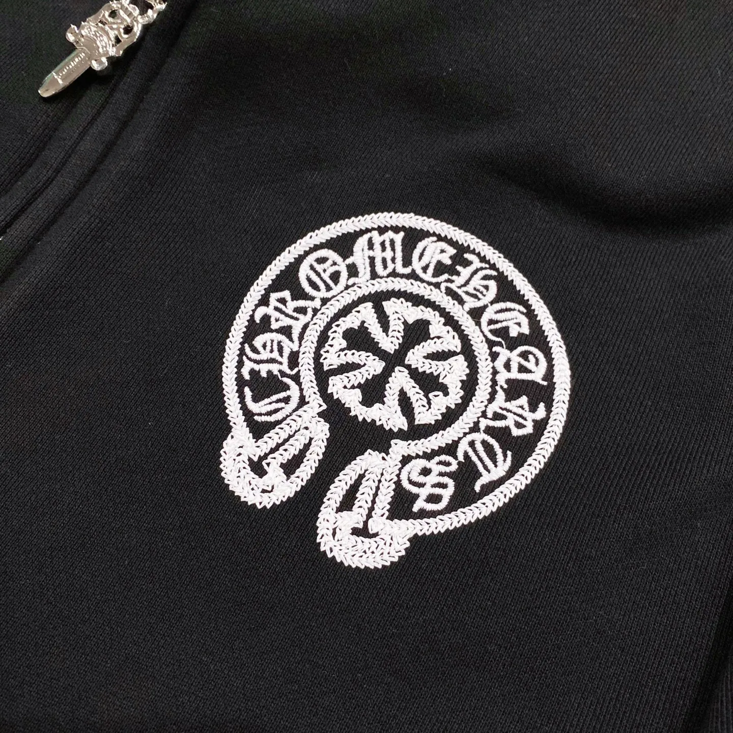 Chrome Hearts/ - ✝️ 🪡LOGO 2026New Arrival- /100% Versatile- -Premium Quality Size:S-XL :Black. .